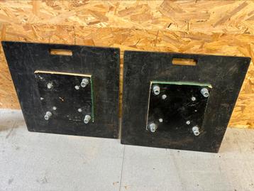 Baseplate Truss 60x60 staal inc Half Connector koppelstukken beschikbaar voor biedingen