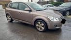 KIA CEED 1.6 CRDI 230000km 2009, Auto's, Kia, Diesel, Particulier, Te koop, (Pro) Cee d