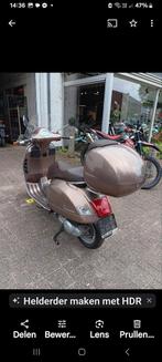 Vespa 300 touring, Fietsen en Brommers, Ophalen, Zo goed als nieuw