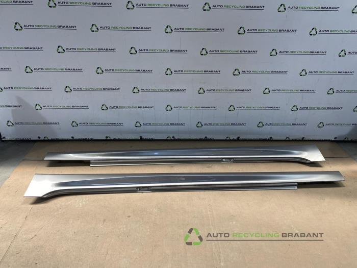 Zijskirt links van een BMW 8-Serie, Auto-onderdelen, Carrosserie, Gebruikt, 3 maanden garantie, Ophalen of Verzenden