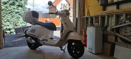 Vespa 300gts Super à vendre, Fietsen en Brommers, Scooters | Vespa, Zo goed als nieuw, Overige modellen, Benzine, Ophalen