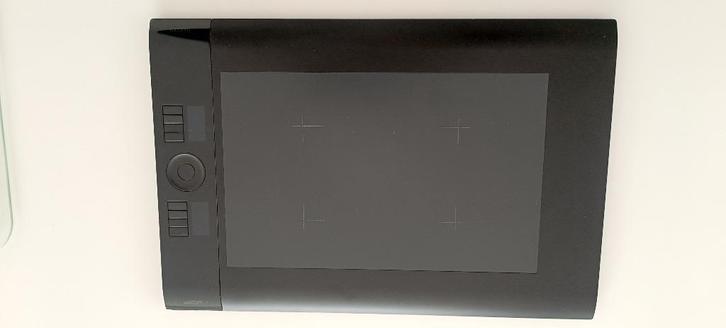 Wacom Intuos4 Large Pen Tablet (nieuwstaat), Computers en Software, Tekentablets, Zo goed als nieuw, Bedraad, Multi-touch, Ophalen of Verzenden