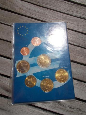Finland 2004 jaar muntenset van 1 cent - 2 euro beschikbaar voor biedingen