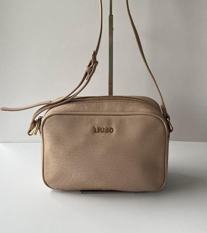 Liu Jo Elegant Beige Crossbody Bag – Like New!, Handtassen en Accessoires, Tassen | Damestassen, Zo goed als nieuw, Ophalen of Verzenden