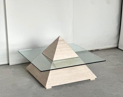 Salontafel | Pyramide | Travertin, Antiek en Kunst, Antiek | Meubels | Tafels, Ophalen