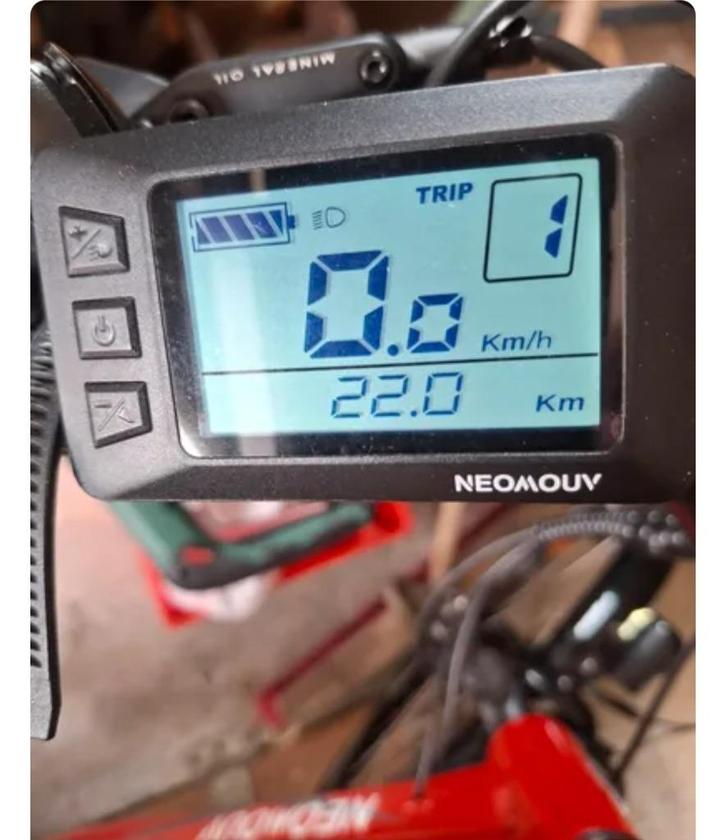 Velo de ville electrique rouge , neomouv très bonne etat, Fietsen en Brommers, Elektrische fietsen, Nieuw, Overige merken, 51 tot 55 cm