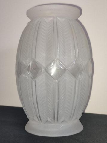 Lorraine Nancy ( Daum) cubistische art deco vaas  beschikbaar voor biedingen