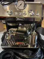 Machine à café De Longhi avec sa boîte d’origine, Tuyau à Vapeur, Machine à espresso, 2 à 4 tasses, Café en grains