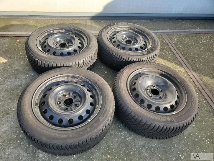 Set velgen 16 inch WINTERBANDEN 6mm Toyota Auris en Corolla, Auto-onderdelen, Banden en Velgen, Banden en Velgen, Personenwagen