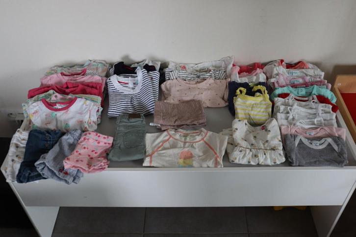 Lot vêtements FILLE - 12 mois, Kinderen en Baby's, Kinderkleding | Kinder-kledingpakketten, Gebruikt, Ophalen