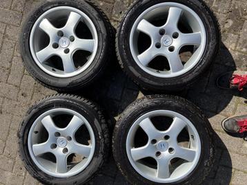 Schuuropruiming: 4 originele Honda velgen  beschikbaar voor biedingen