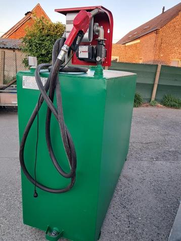 dieseltank 2500 liter dubbelwandig met pomp als nieuw! beschikbaar voor biedingen