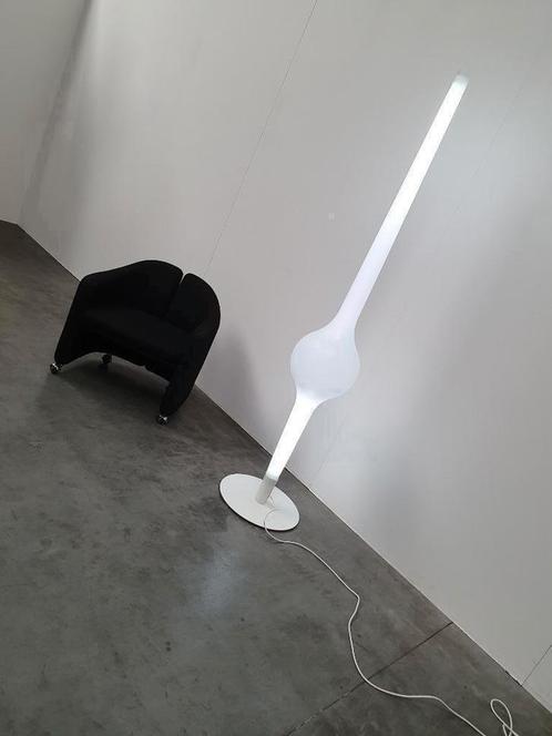 2x STICKLIGHT Michael Young Innermost, LED-versie, Huis en Inrichting, Lampen | Vloerlampen, Gebruikt, Kunststof, Metaal, Ophalen