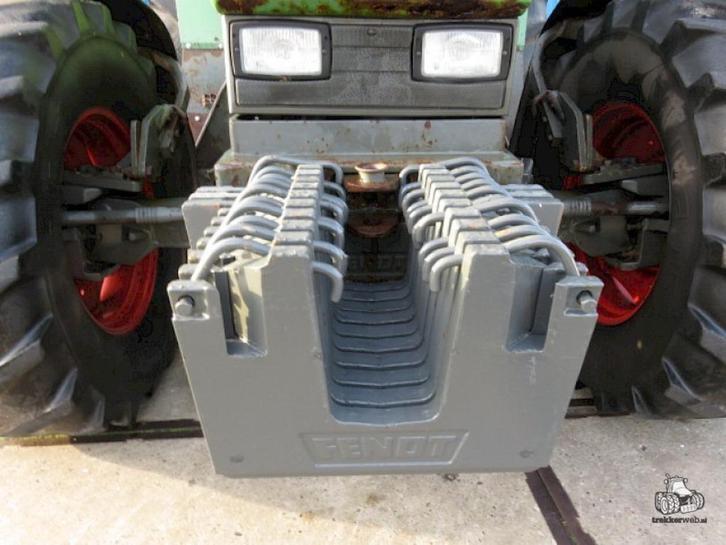 Fendt Front gewichten gezocht, Zakelijke goederen, Landbouw | Onderdelen | Banden, Velgen en Assen, Ophalen