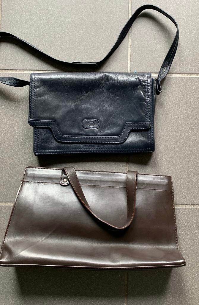 Twee echte leder  damedhandtasen, Ophalen of Verzenden, Zo goed als nieuw, Handtas