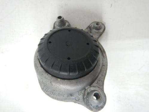 Mercedes-Benz C-Klasse W205 Motorsteun Links A2052406717, Auto-onderdelen, Motor en Toebehoren, Mercedes-Benz, Gebruikt, Ophalen of Verzenden