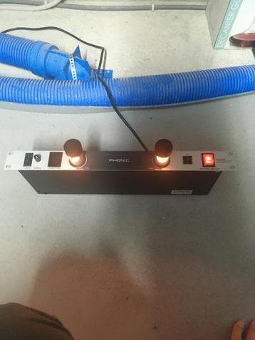 Phonic PPC8000 stroom center beschikbaar voor biedingen