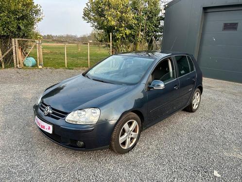 Volkswagen Golf V 1.4 essence CLIM Distri fait bien équipé, Auto's, Volkswagen, Bedrijf, Golf, Centrale vergrendeling, Elektrische ramen
