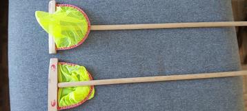 Schepnetje voor aan zee met houten stok 2 stuks beschikbaar voor biedingen