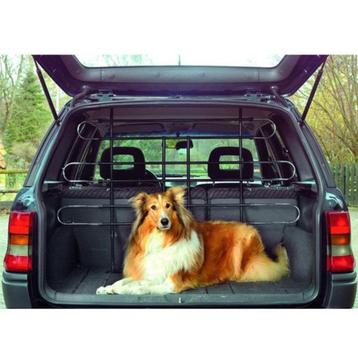 Nieuw veiligheidshek voor de hond in de wagen