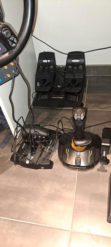 Game bureau.  beschikbaar voor biedingen