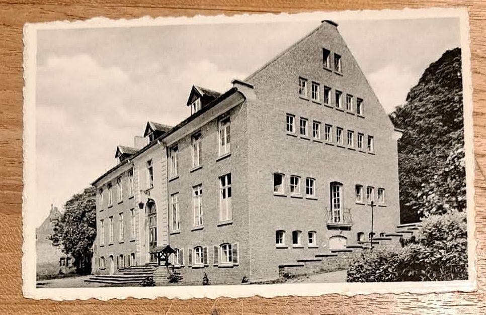 postkaart Diest - Jeugdherberg, Ophalen of Verzenden, Ongelopen, Vlaams-Brabant