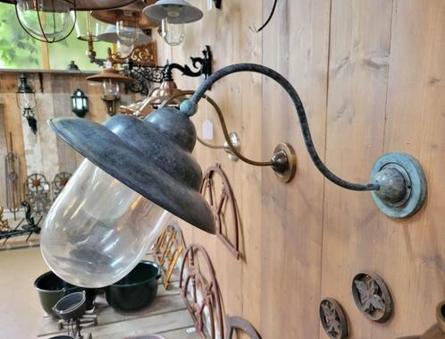 Klassieke brons stallamp buitenlamp NIEUW, Huis en Inrichting, Lampen | Wandlampen, Nieuw, Glas, Metaal, Ophalen of Verzenden
