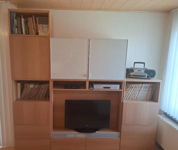 wandmeubel voor tv (combi hout/melkglas) beschikbaar voor biedingen