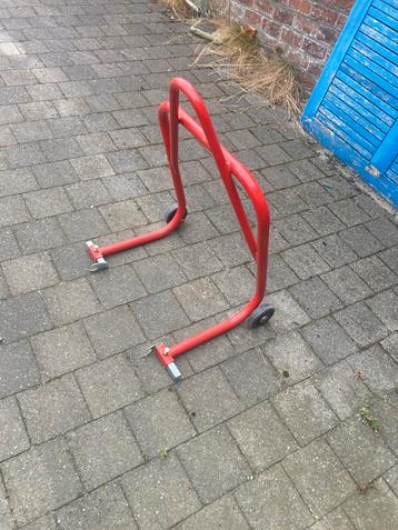 Motorsteun te koop beschikbaar voor biedingen