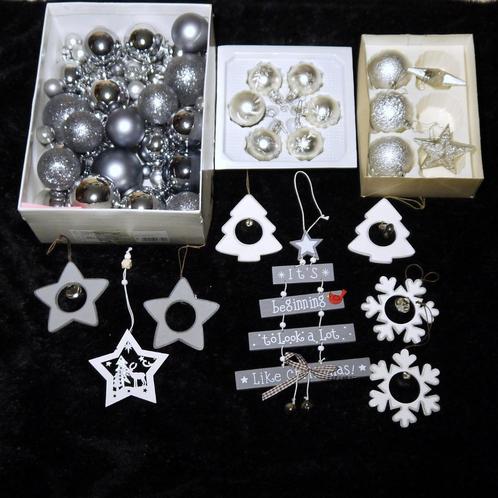 lot de boules et décoration de Noël, Diversen, Kerst, Zo goed als nieuw, Ophalen