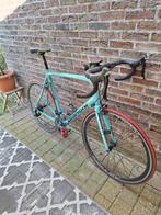 Koersfiets bianchi impulso, Fietsen en Brommers, Fietsen | Heren | Sportfietsen en Toerfietsen, Ophalen, Zo goed als nieuw