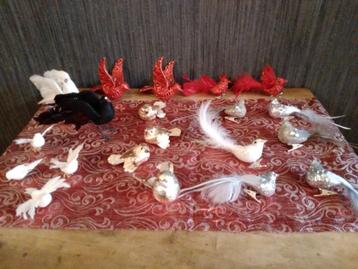 Verschillende decoratie vogeltjes  beschikbaar voor biedingen