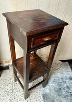 Massief mahoniehouten bijzettafeltje., Antiek en Kunst, Ophalen