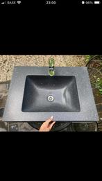 Wastafel solidsurface + kraan / imitatie Belgisch hardsteen, Ophalen, Zo goed als nieuw