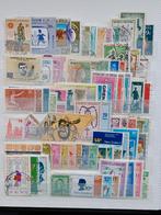 Postzegelverzameling Wereld - 100 zegels, Ophalen of Verzenden