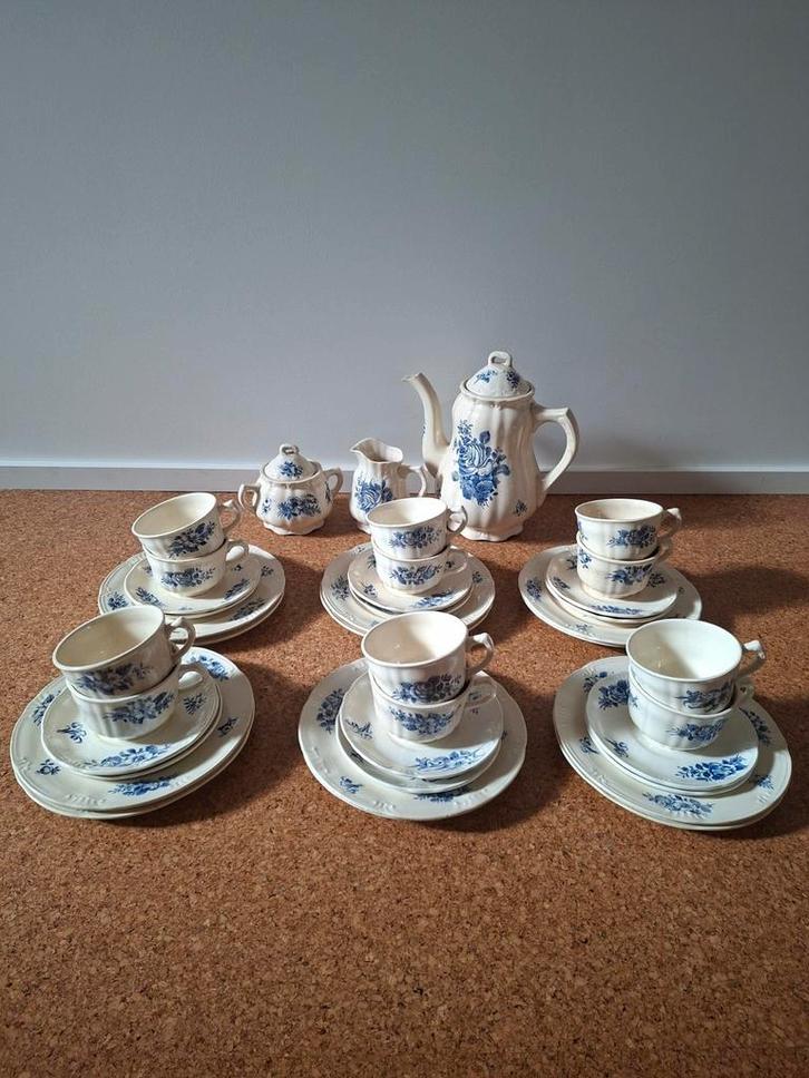 Koffieservies Boch frères, decor RHODIA, 12 personen, Maison & Meubles, Cuisine | Vaisselle, Comme neuf, Service complet, Autres styles