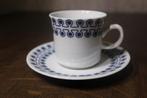 Mokkatasje wit blauwe rand met bolletjes, Ophalen of Verzenden, Zo goed als nieuw, Porselein, Kop en/of schotel