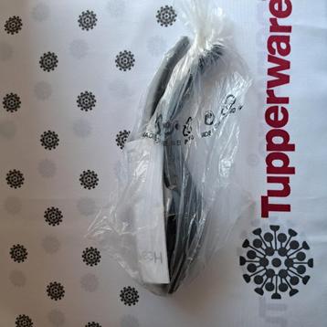 Tupperware nieuwe notenkraker beschikbaar voor biedingen