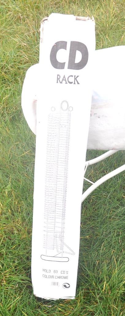 racks pour 60 cd neuf toujours emballé dans carton, Maison & Meubles, Neuf, Enlèvement ou Envoi, 25 à 75 disques, Métal