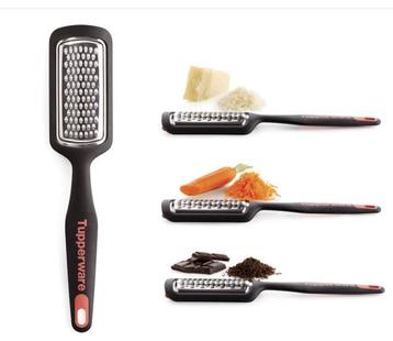 Nieuwe handrasp van tupperware  beschikbaar voor biedingen