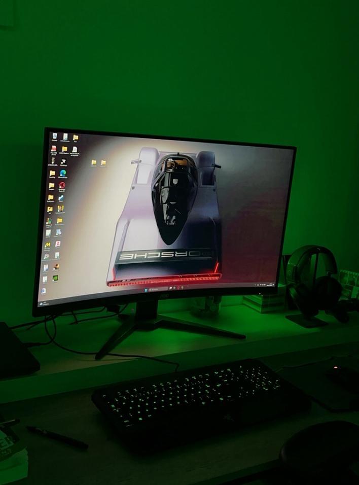 ECRAN AOC ETAT NEUF, Games en Spelcomputers, Games | Pc, Zo goed als nieuw, Ophalen