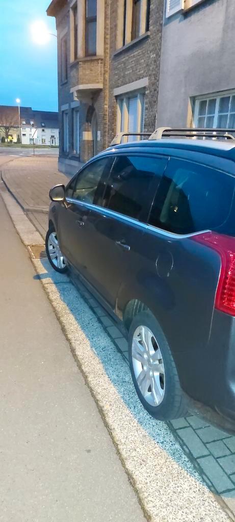 Peugeot 5008 1600 Diesel Pano, Auto's, Peugeot, Particulier, Centrale vergrendeling, Trekhaak, Diesel, Euro 5, Handgeschakeld
