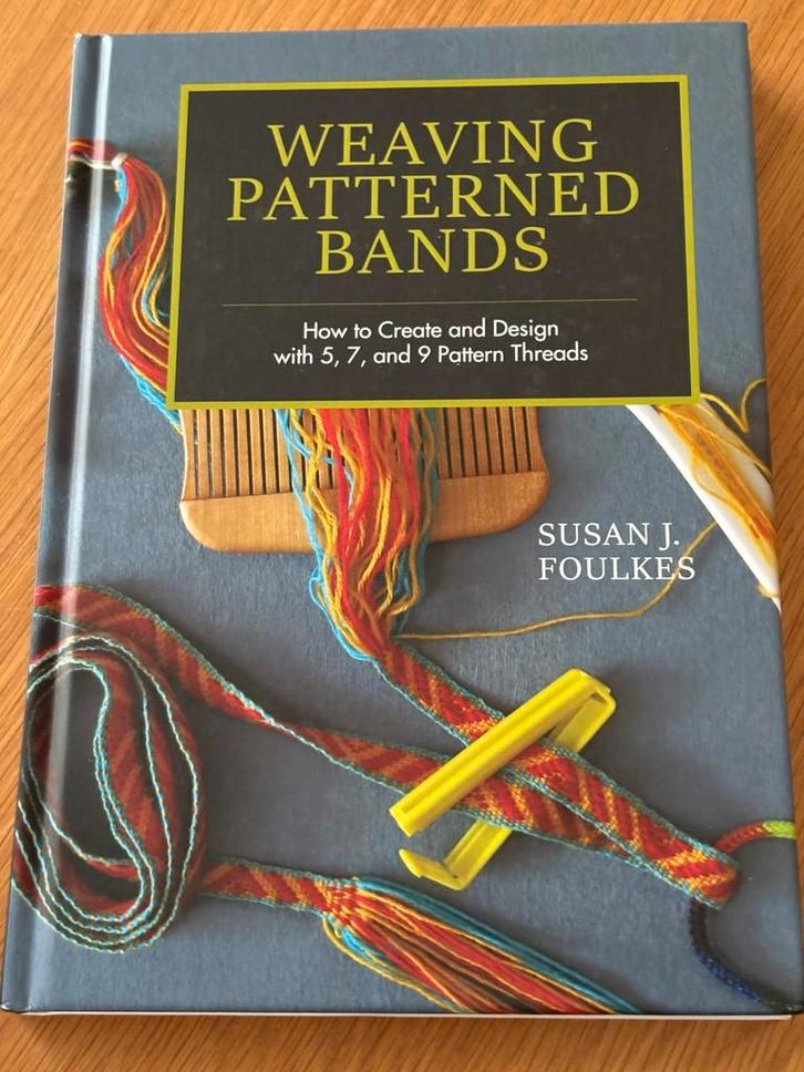 Weaving patterned bands, Hobby en Vrije tijd, Spinnewielen en Spinnen, Zo goed als nieuw, Verzenden