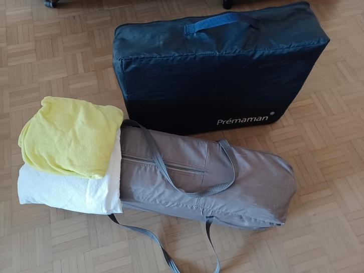 Reisbedje + extra matras + matrasbeschermer + hoeslaken, Kinderen en Baby's, Kinderkamer | Bedden, Zo goed als nieuw, Matras, Ophalen