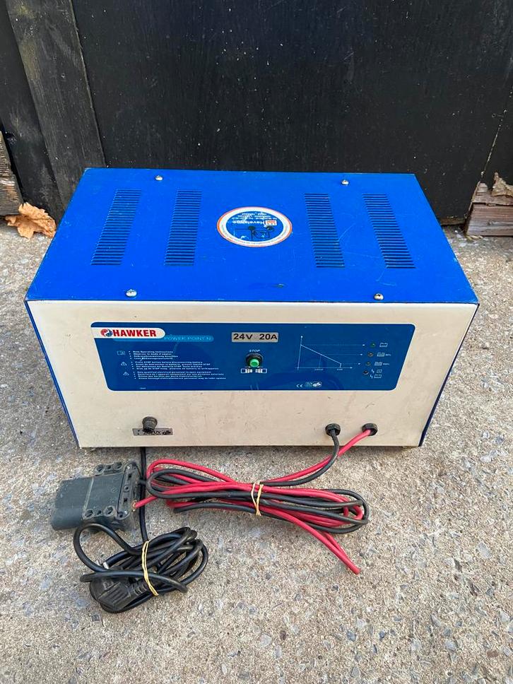 Chargeur Hawker 24 V / 20 A, Auto-onderdelen, Accu's en Toebehoren, Ophalen