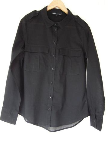 Chemise disponible aux enchères