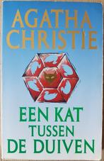 Een kat tussen de duiven - Agatha Christie - 1994, Boeken, Ophalen of Verzenden, Zo goed als nieuw