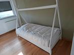 Kinderbed tipi met onderschuifbed 90x200, Kinderen en Baby's, Ophalen, Zo goed als nieuw, Matras