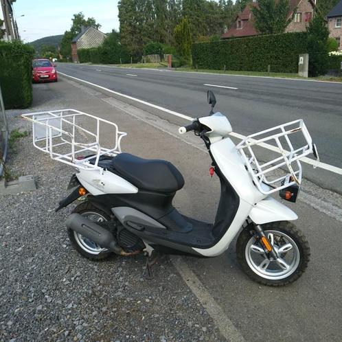 Yamaha NEOS 4-scooter - voormalige scooter van Bpost-dealer, Fietsen en Brommers, Scooters | Yamaha, Gebruikt, Neo's, Klasse B (45 km/u)