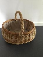 Grote rieten mand, Diversen, Ophalen, Zo goed als nieuw